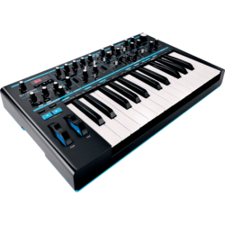 NOVATION Bass Station 2